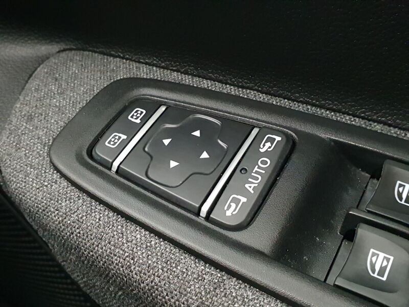 More views of Renault Zoe