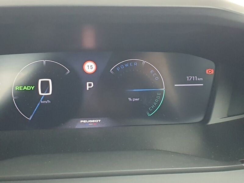 More views of Peugeot 2008