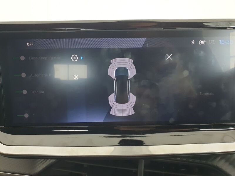 More views of Peugeot 2008