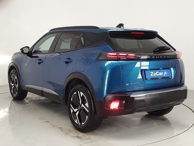 More views of Peugeot 2008