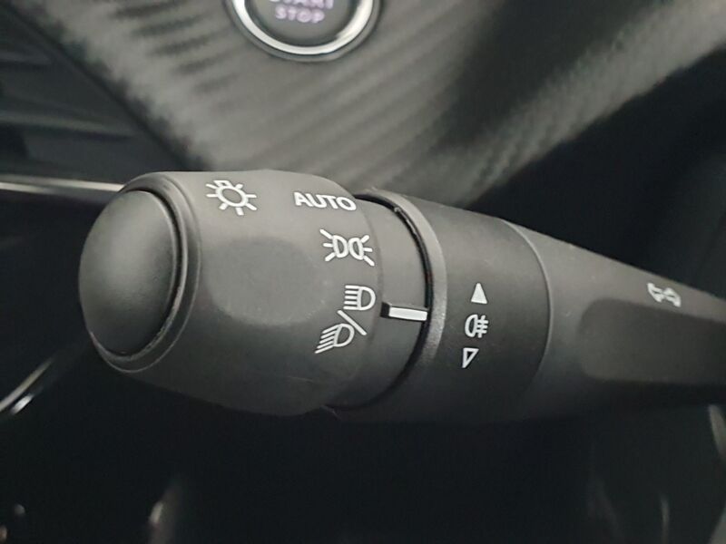 More views of Peugeot 2008