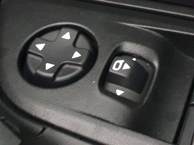 More views of Peugeot 2008