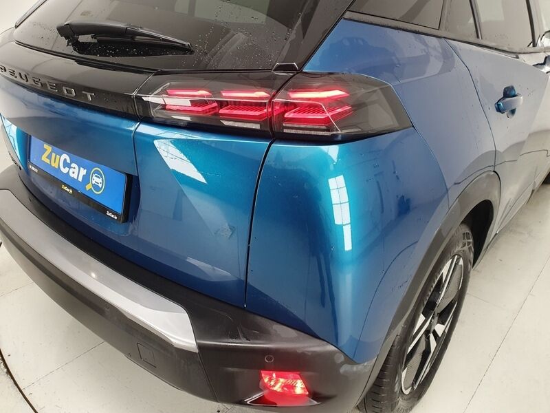 More views of Peugeot 2008