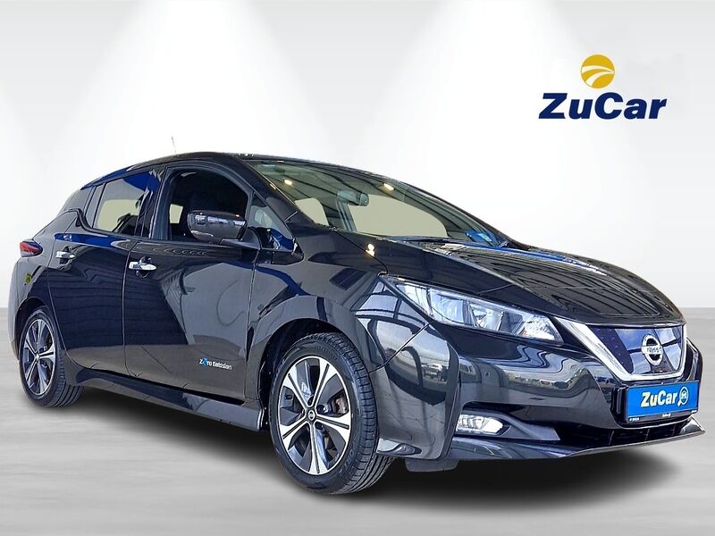 More views of Nissan Leaf