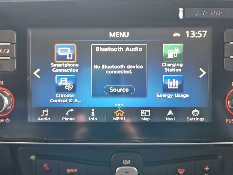 More views of Nissan Leaf