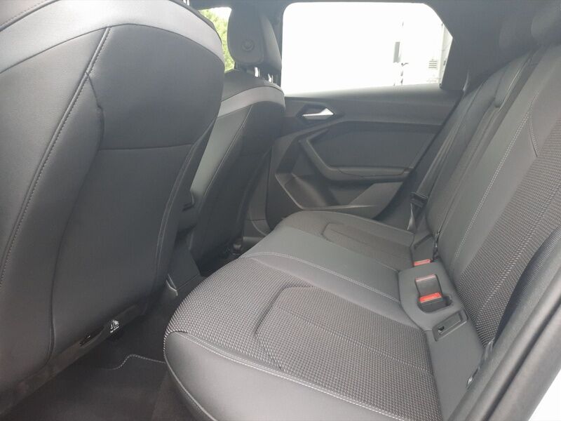 More views of Audi A1