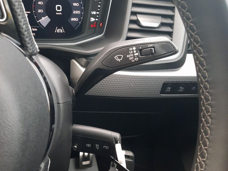 More views of Audi A1