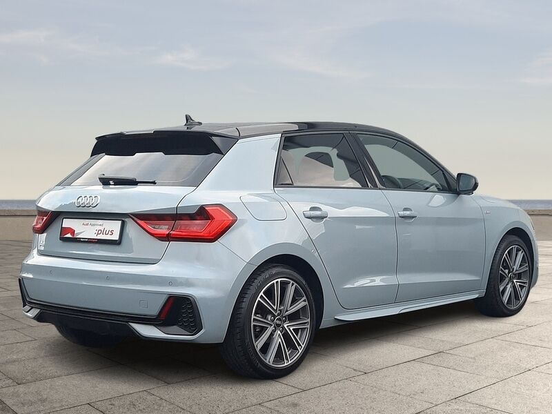 More views of Audi A1