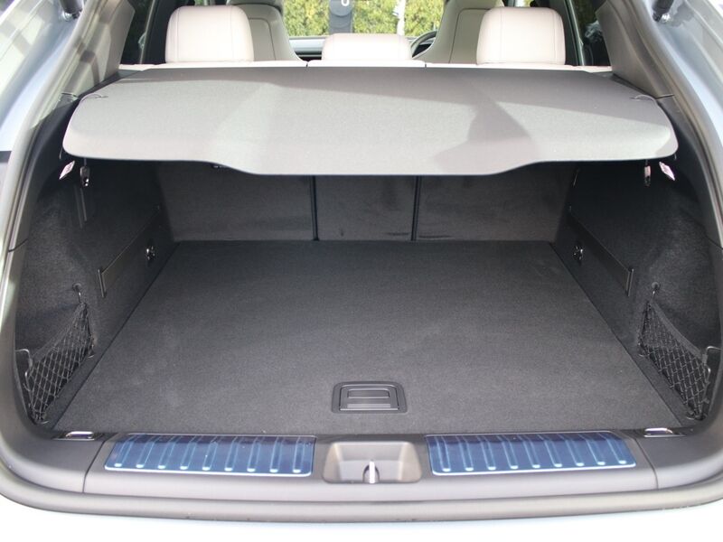 More views of Porsche Macan