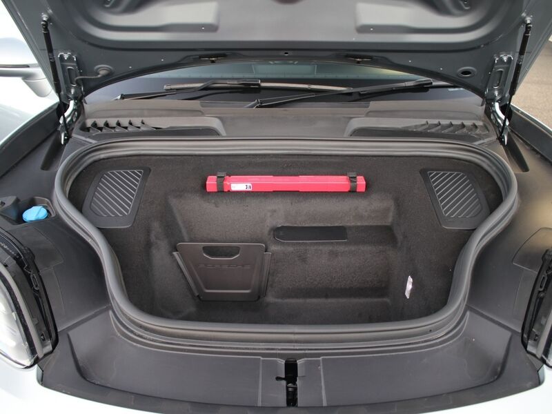 More views of Porsche Macan