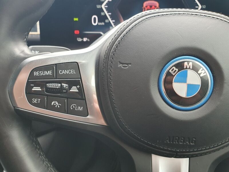 More views of BMW i4