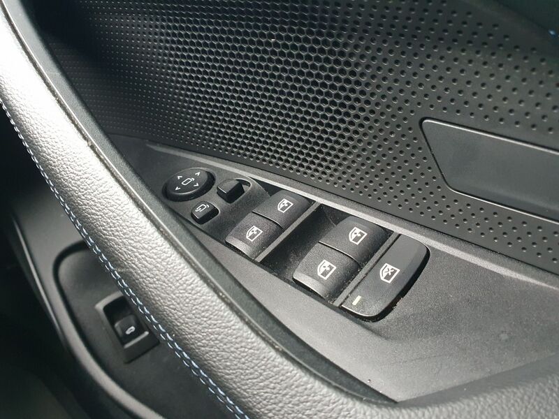 More views of BMW i4