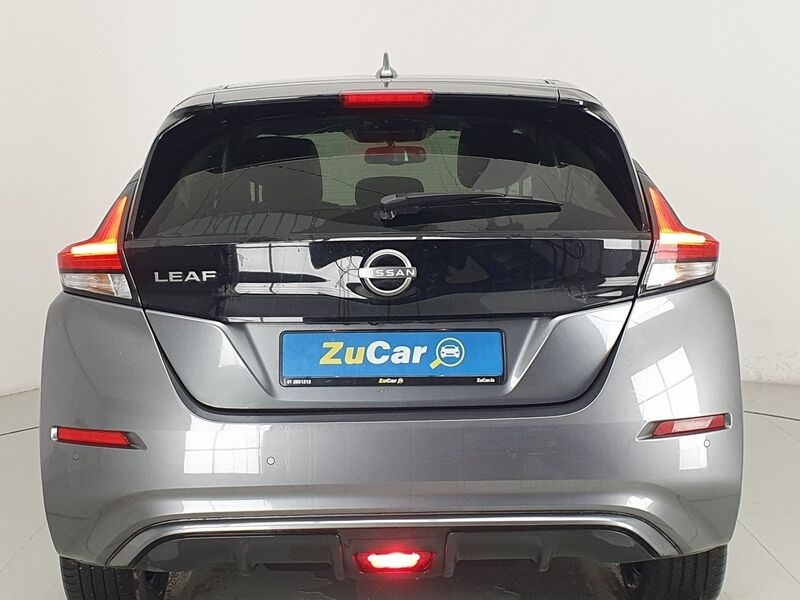 More views of Nissan Leaf