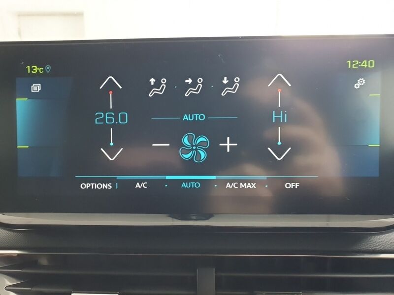 More views of Peugeot 3008