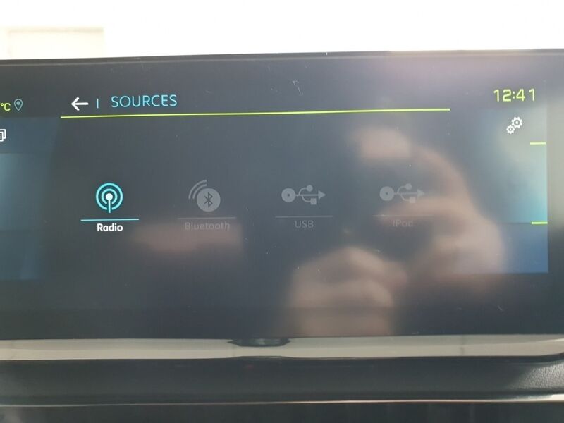 More views of Peugeot 3008