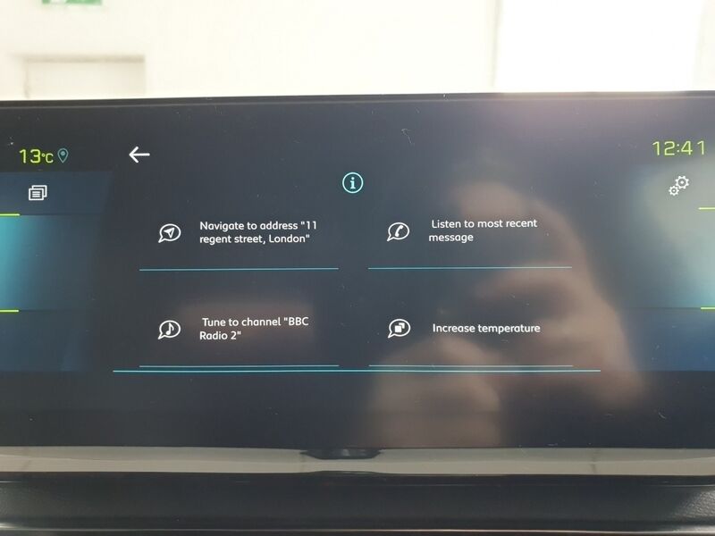 More views of Peugeot 3008