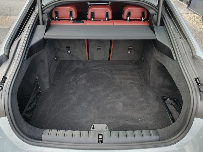 More views of BMW i4