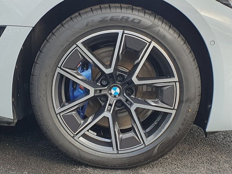 More views of BMW i4