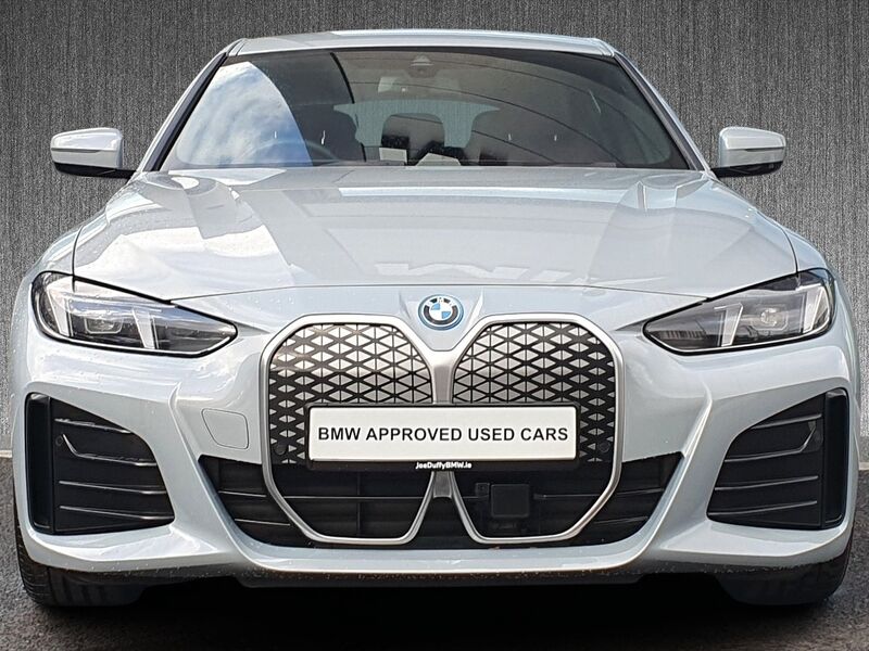 More views of BMW i4