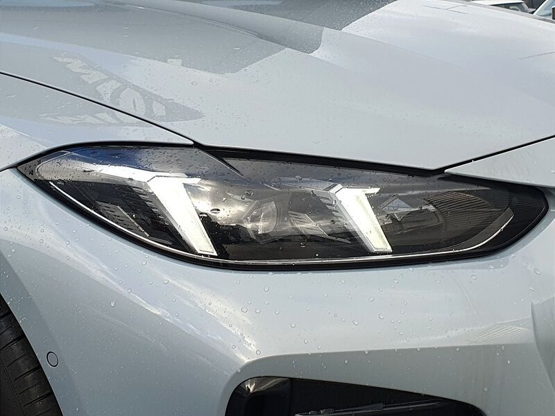 More views of BMW i4