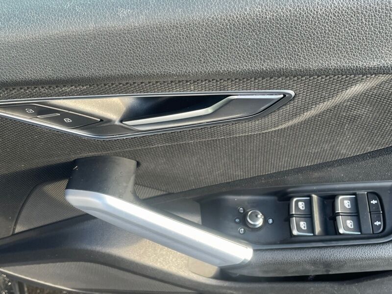 More views of Audi Q2