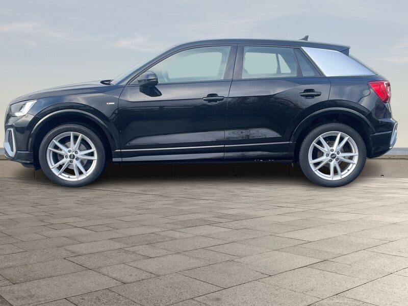 More views of Audi Q2