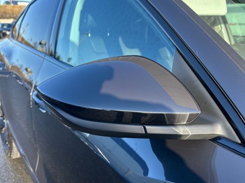 More views of Audi Q8 e-tron