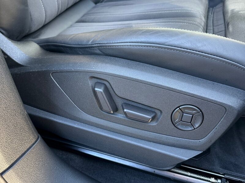 More views of Audi Q8 e-tron