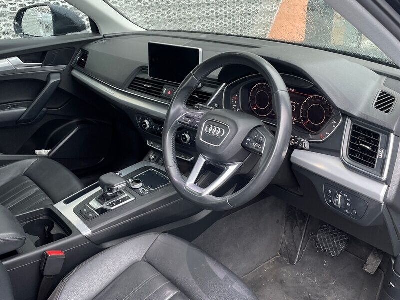 More views of Audi Q5