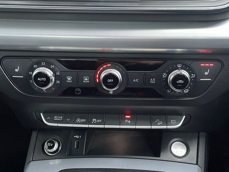 More views of Audi Q5