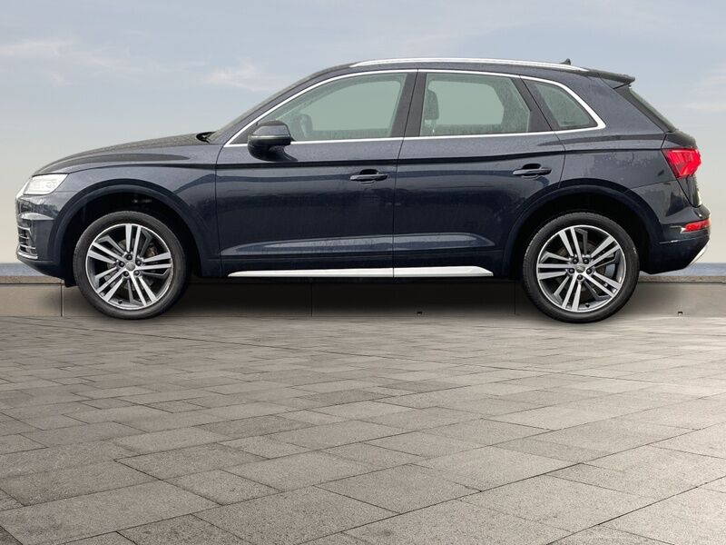 More views of Audi Q5