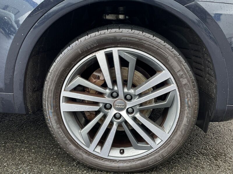 More views of Audi Q5