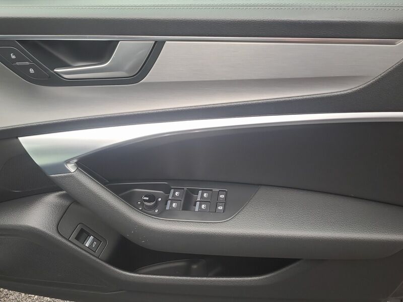 More views of Audi A6