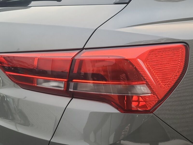More views of Audi Q3