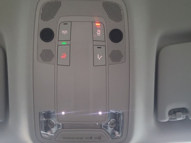 More views of Audi Q3