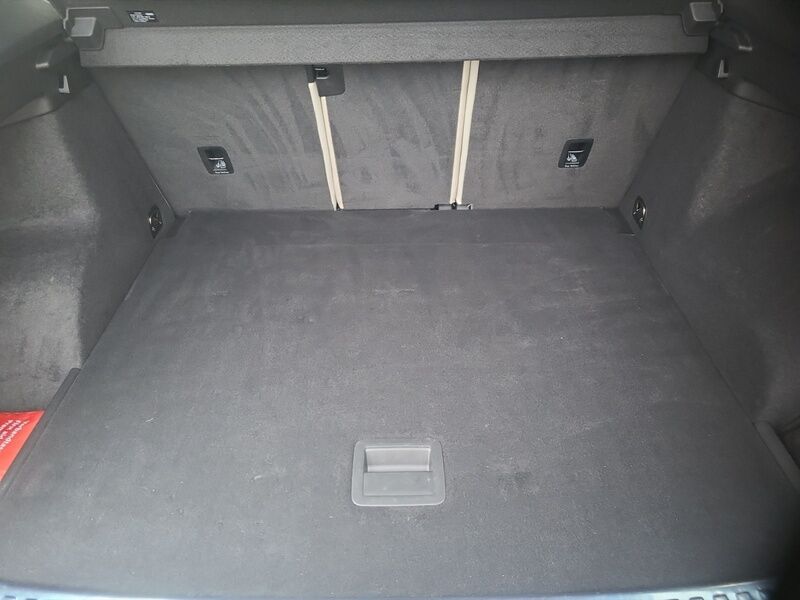 More views of Audi Q3