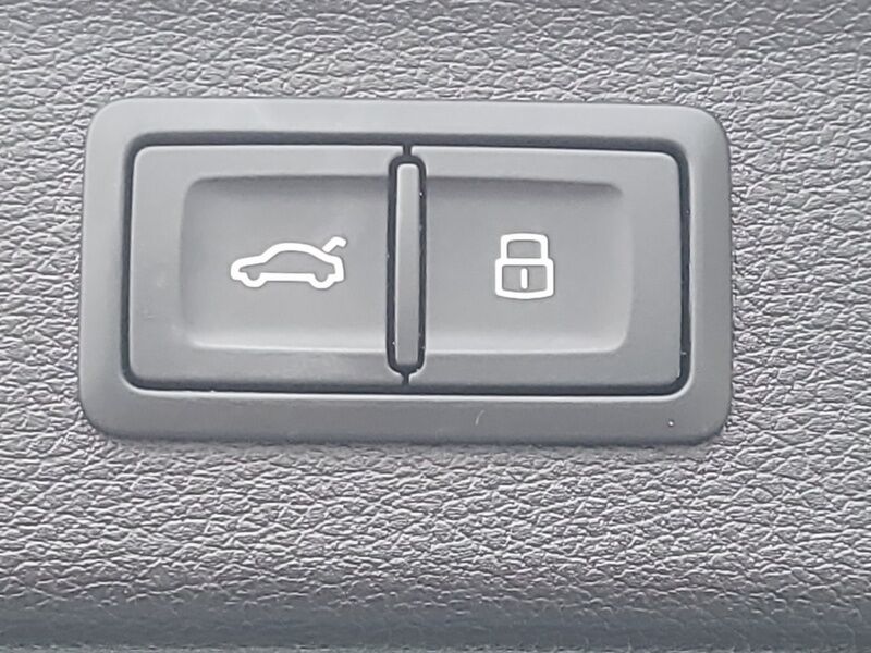 More views of Audi Q3