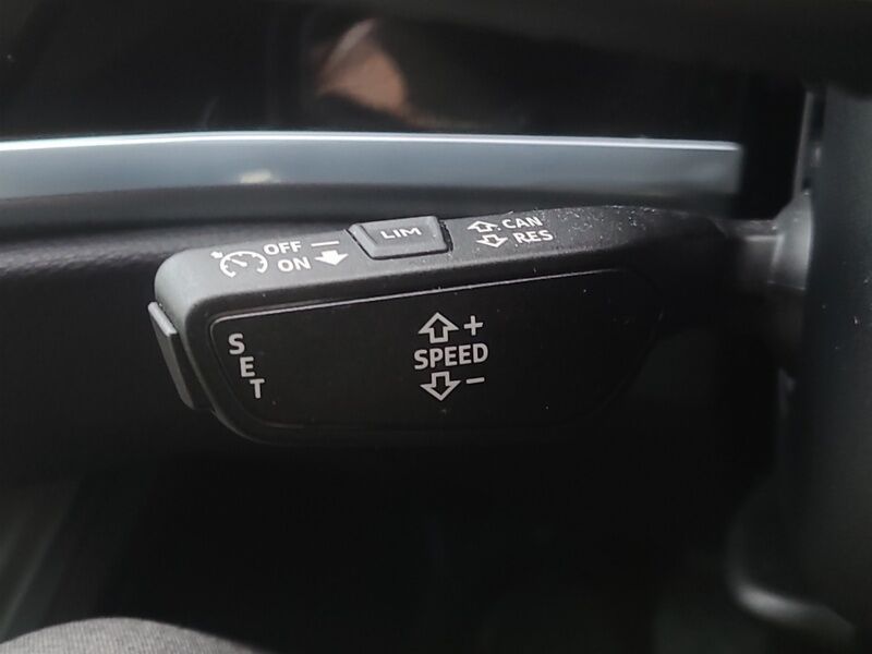 More views of Audi Q3