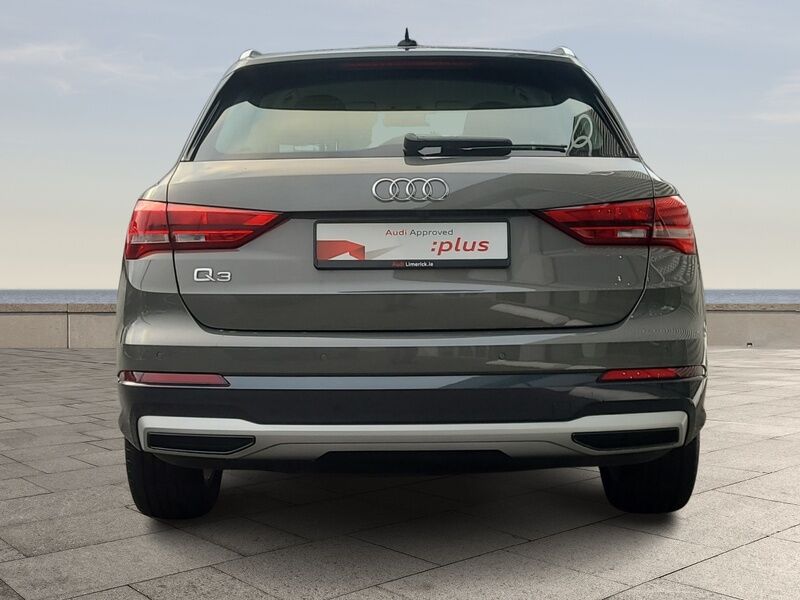 More views of Audi Q3