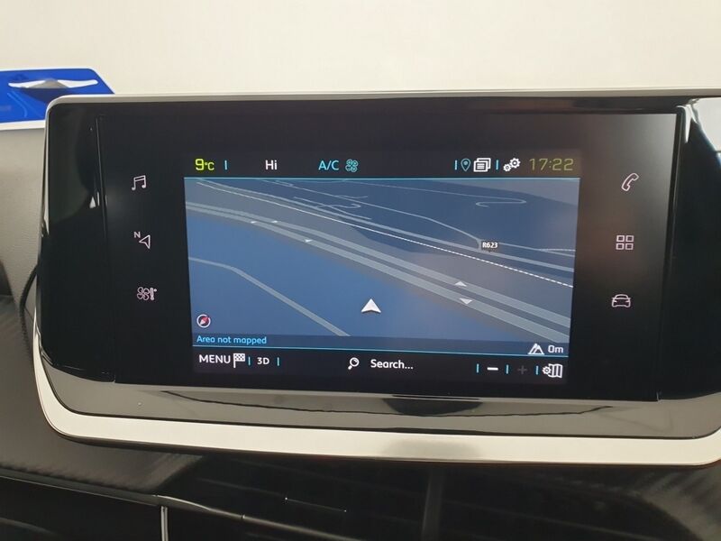 More views of Peugeot 208