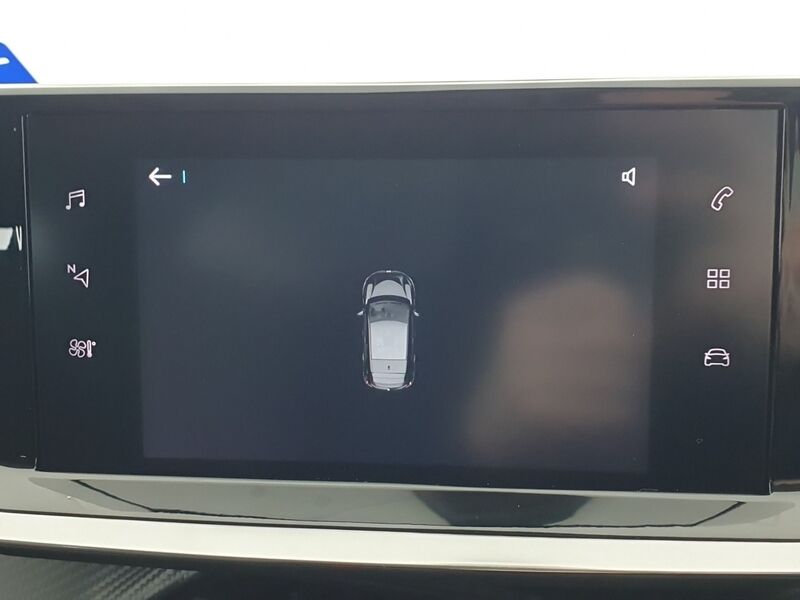 More views of Peugeot 208