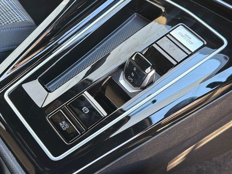 More views of Volkswagen Golf