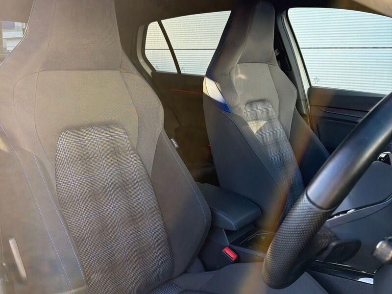 More views of Volkswagen Golf