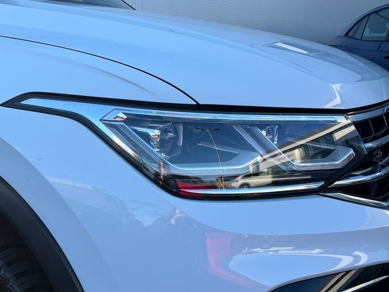 More views of Volkswagen Tiguan