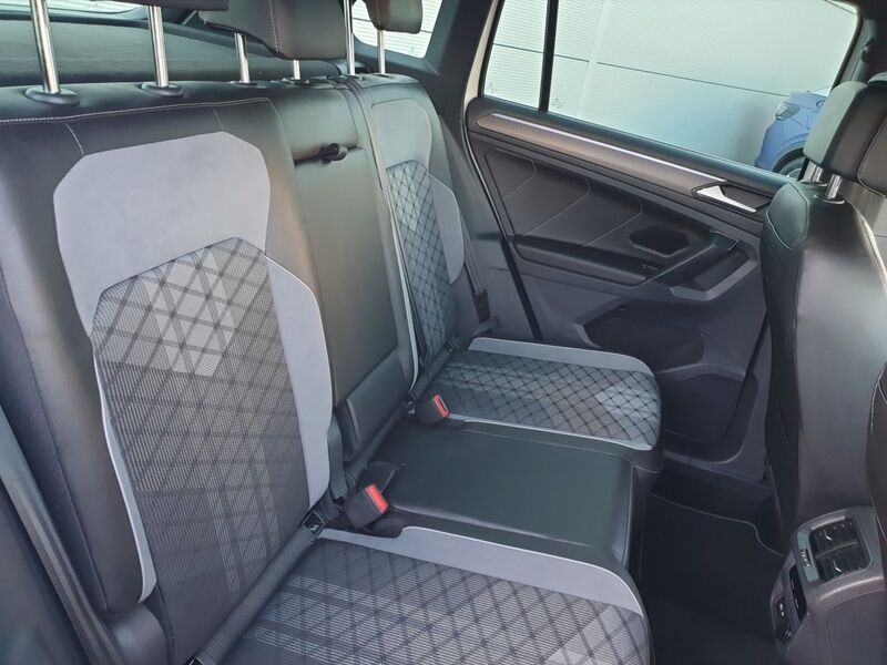 More views of Volkswagen Tiguan