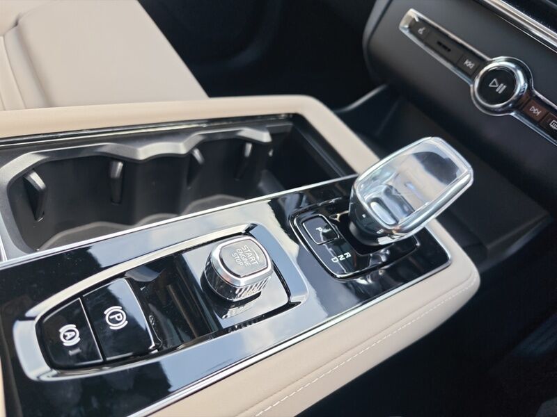 More views of Volvo XC90