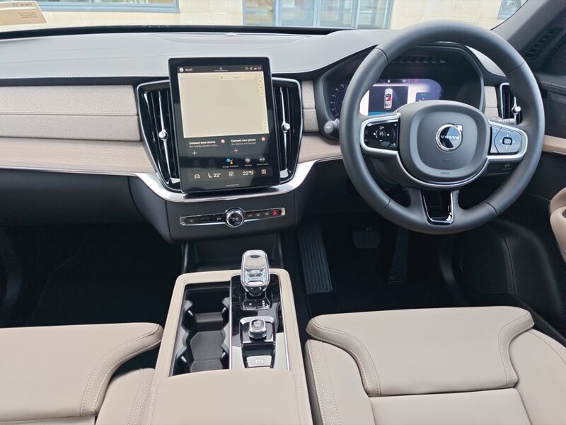 More views of Volvo XC90
