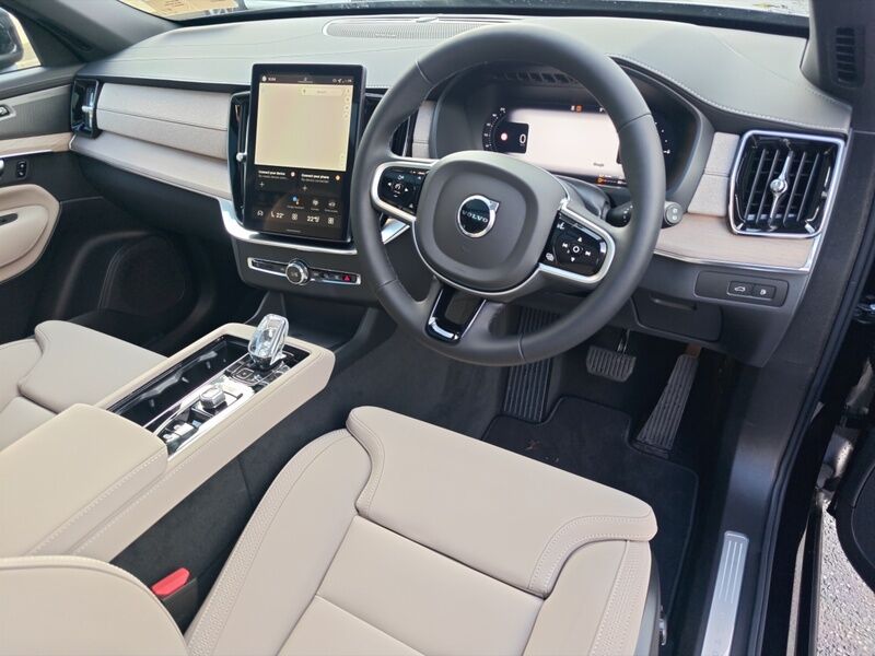 More views of Volvo XC90