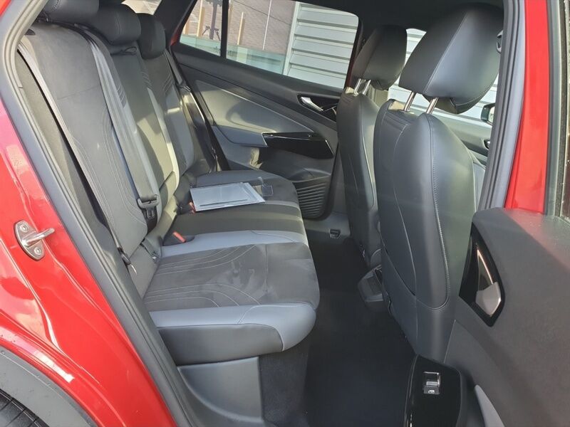 More views of Volkswagen ID.4