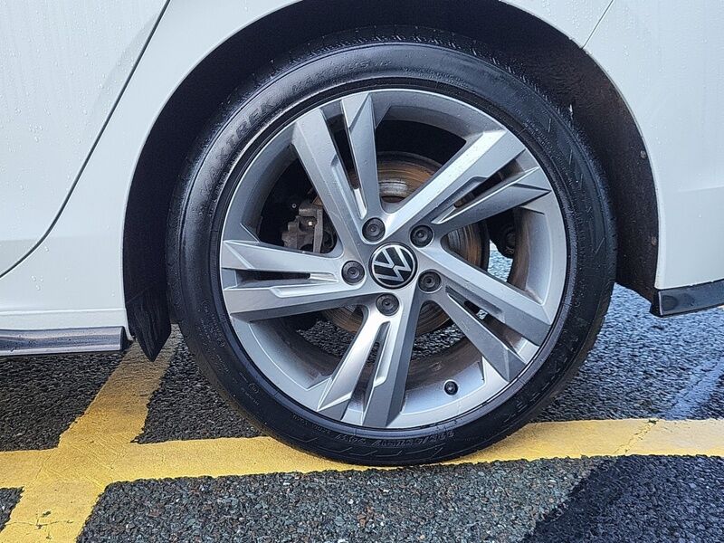 More views of Volkswagen Golf